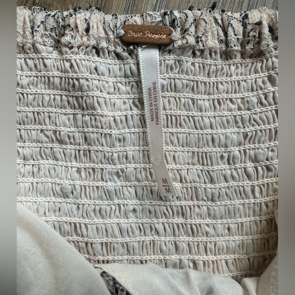 Free People ‘Heavenly Lace’ babydoll lace tunic. Size medium. - Picture 5 of 6